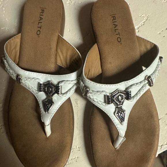 Rialto Shoes - Rialto Women's White Sandals
